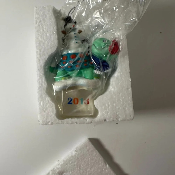 2013 Ice Pals ornament - Picture 4 of 11